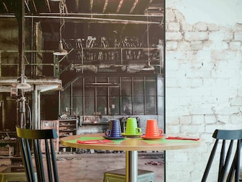 Ibis Styles Paris Mairie De Montreuil,Montreuil>>Coupvray,3 star