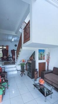 Villa Malang Marry Ind Puncak Buring,,2 star