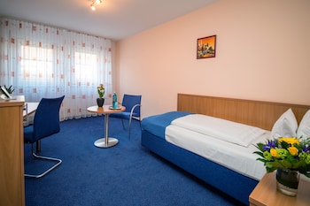 hotel and restaurant goldener pflug