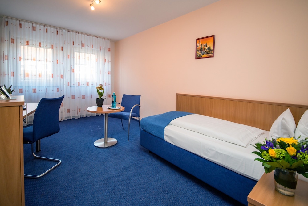 hotel and restaurant goldener pflug