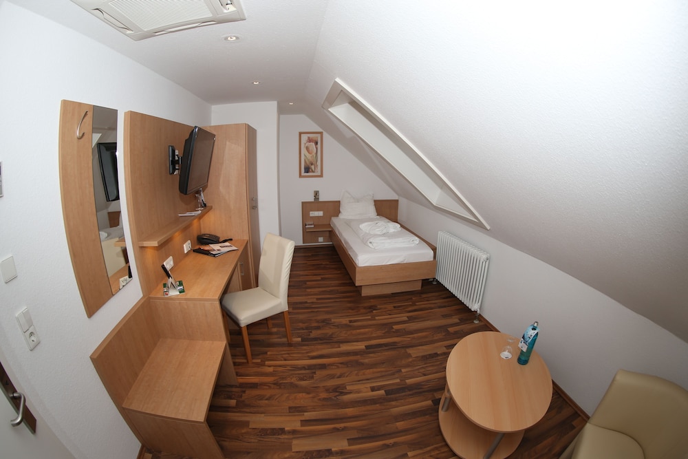 hotel and restaurant goldener pflug