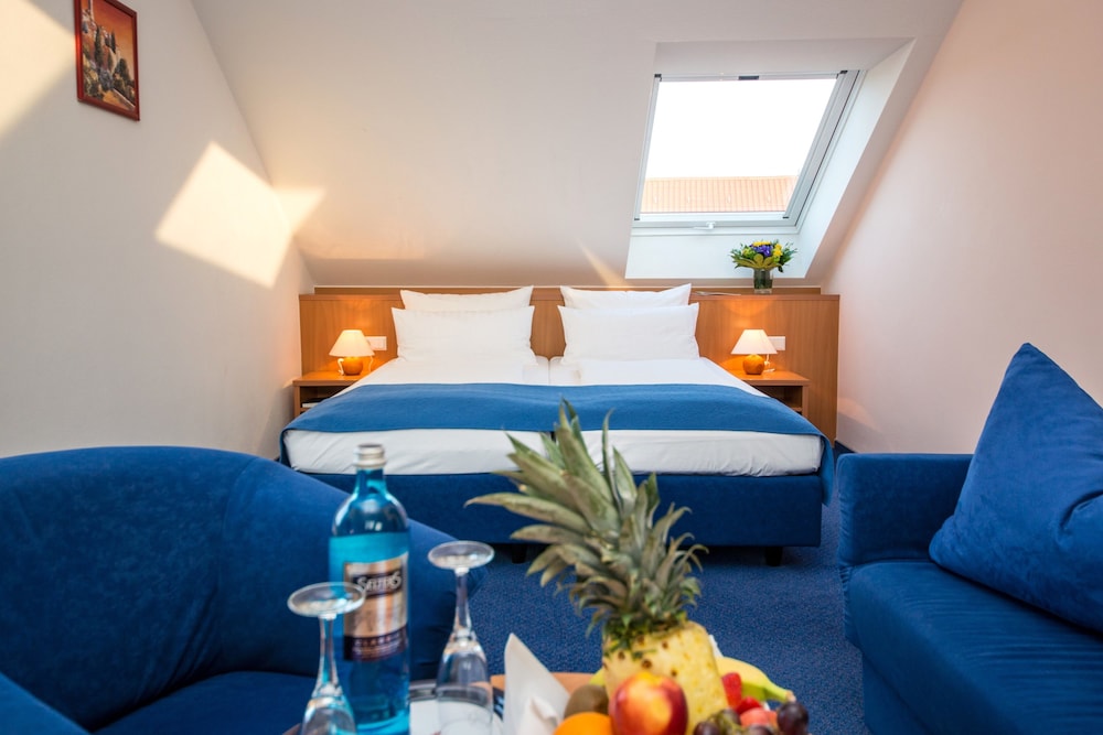 hotel and restaurant goldener pflug