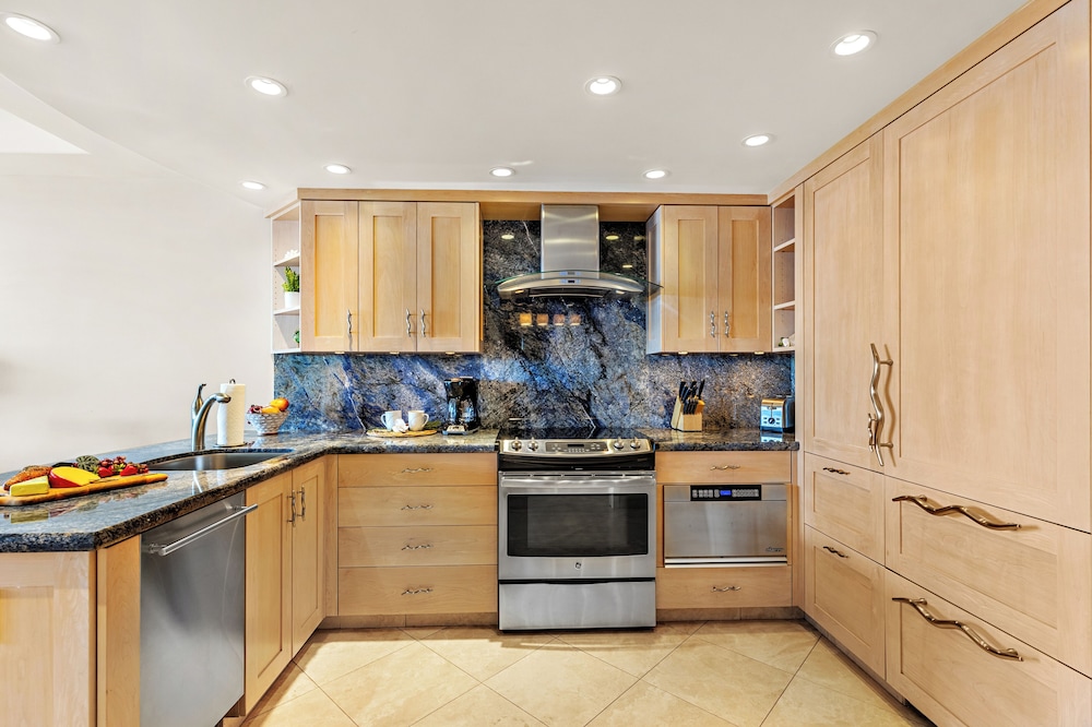 the whaler resort kaanapali beach