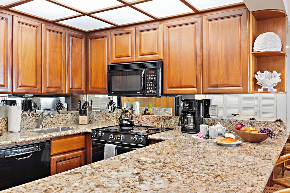 the whaler resort kaanapali beach