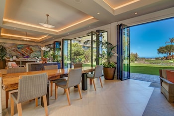The Whaler Resort Kaanapali Beach,,4 star