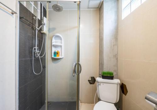 ton aor place hotel ratchada