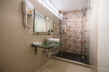 ton aor place hotel ratchada