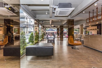 ton aor place hotel ratchada