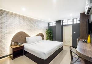 ton aor place hotel ratchada