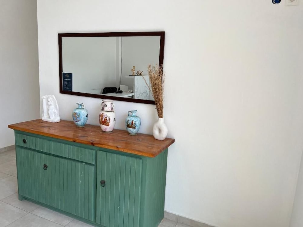 jessicas studios and apartments