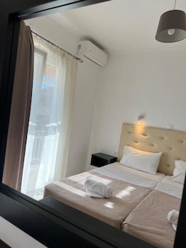 jessicas studios and apartments