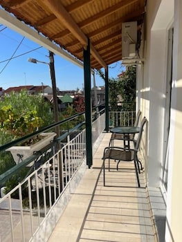 jessicas studios and apartments