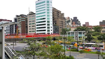ximen relite hotel