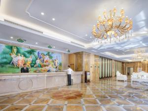 Vienna International Hotel (Jinjiang Airport),,4 star