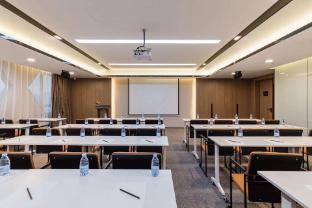 atour hotel ningbo xiangshan peoples square