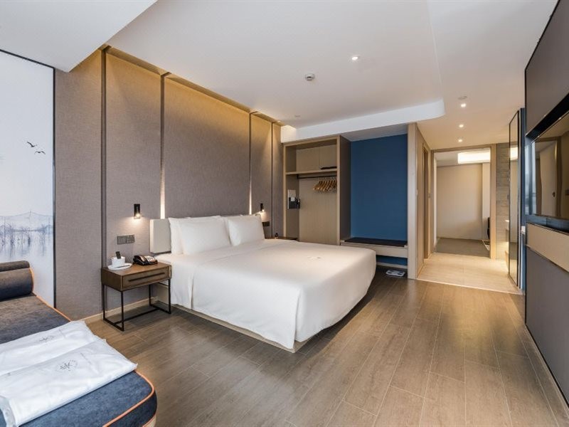 atour hotel ningbo xiangshan peoples square