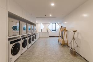 atour hotel ningbo xiangshan peoples square