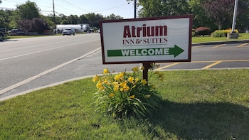 atrium inn