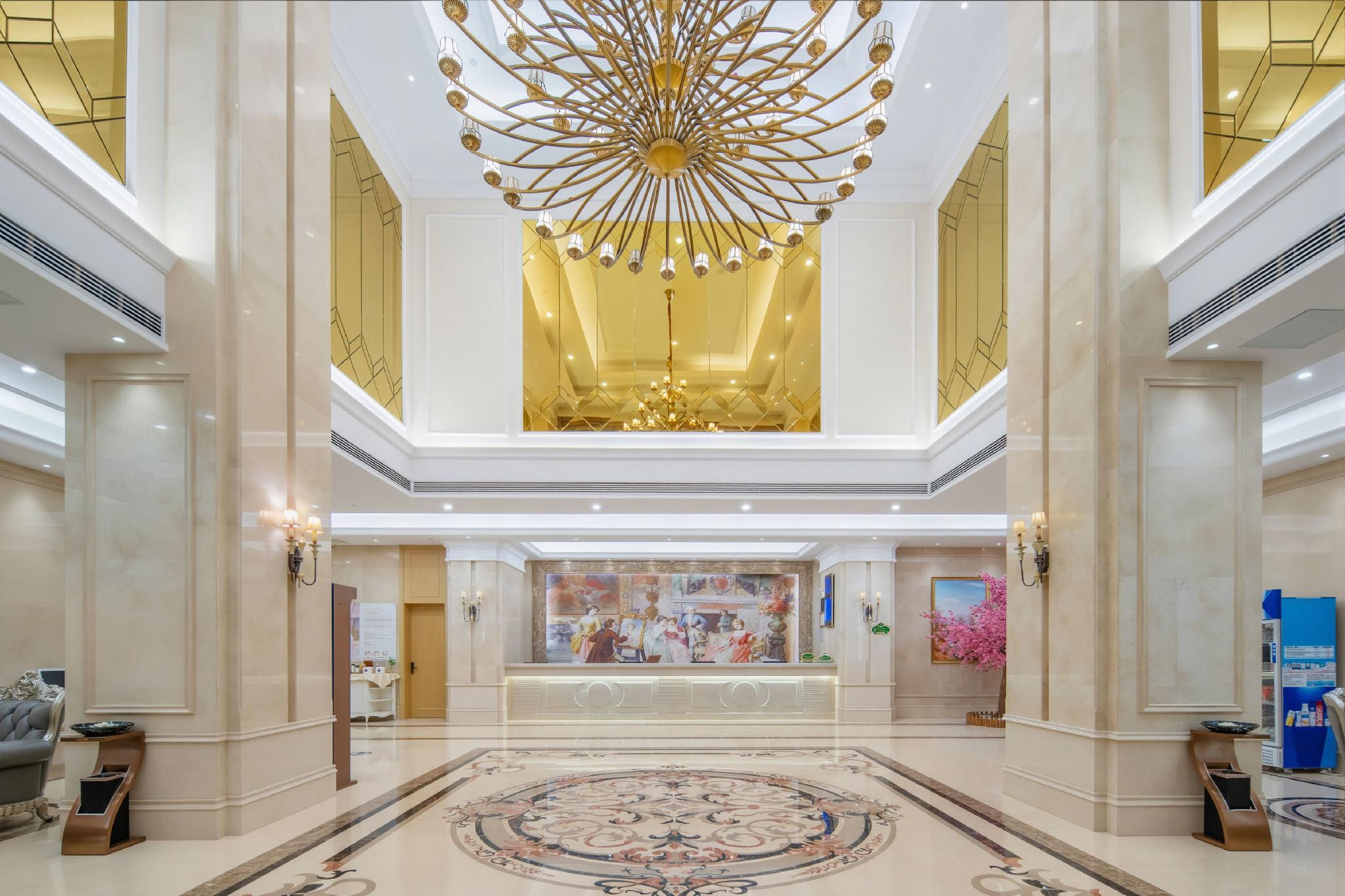 vienna international hotel huanggang normal college ruitian plaza