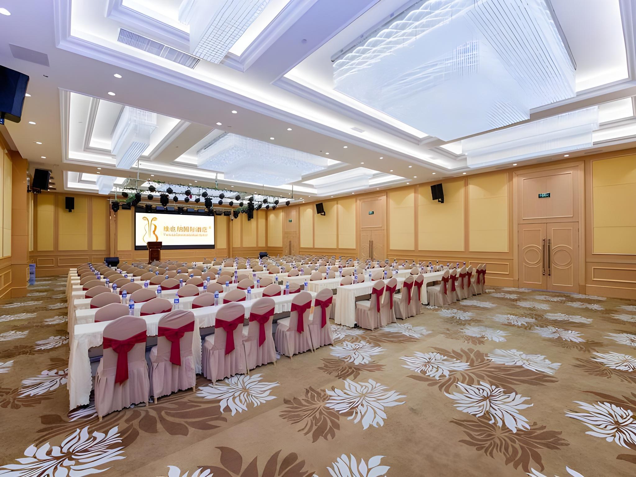 vienna international hotel huanggang dongmen road