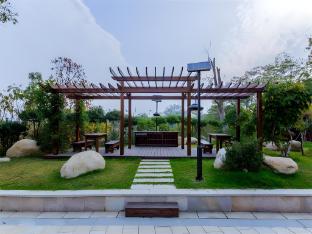 vienna international hotel huanggang dongmen road