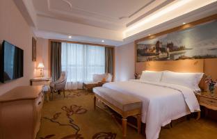 vienna international hotel huanggang dongmen road