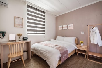 yilan hibnb guesthouse