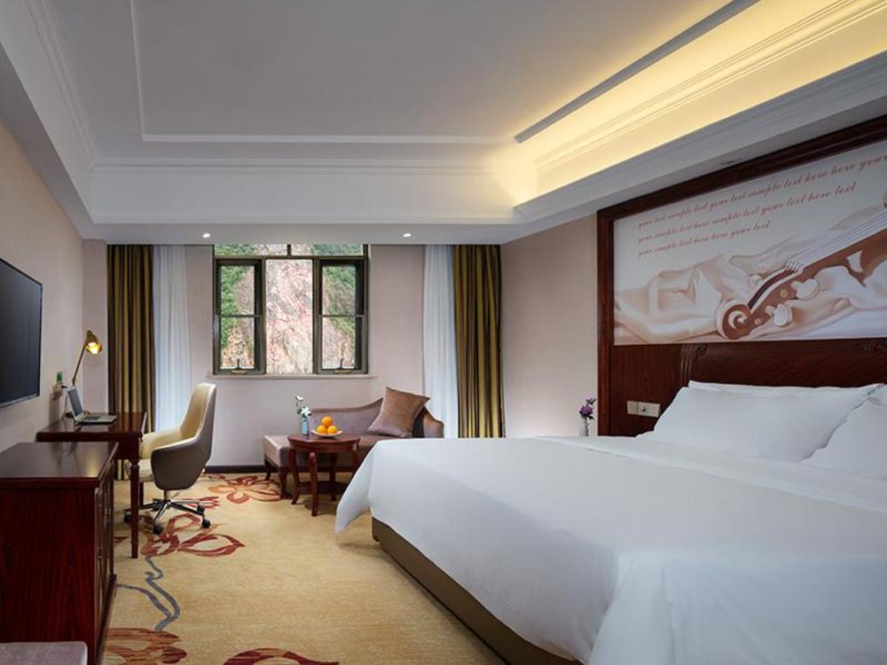 vienna hotel guangxi hechi fengshan