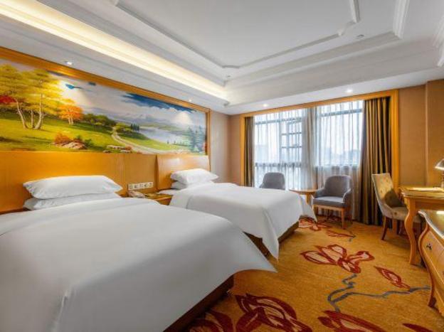 vienna international hotel enshi cultural center airport