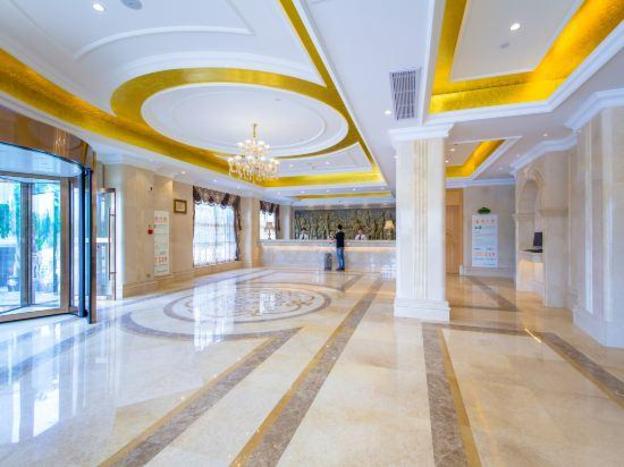 vienna international hotel enshi cultural center airport