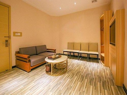 city comfort inn yangjiang yangxi renmin road kaixuan square