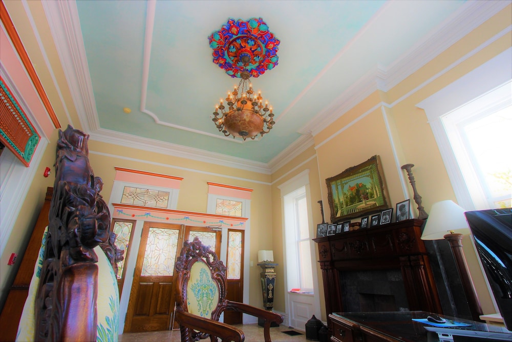 the southernmost house hotel adults only