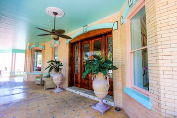 the southernmost house hotel adults only