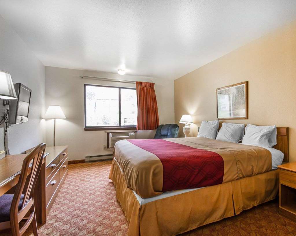 rodeway inn and suites madison east