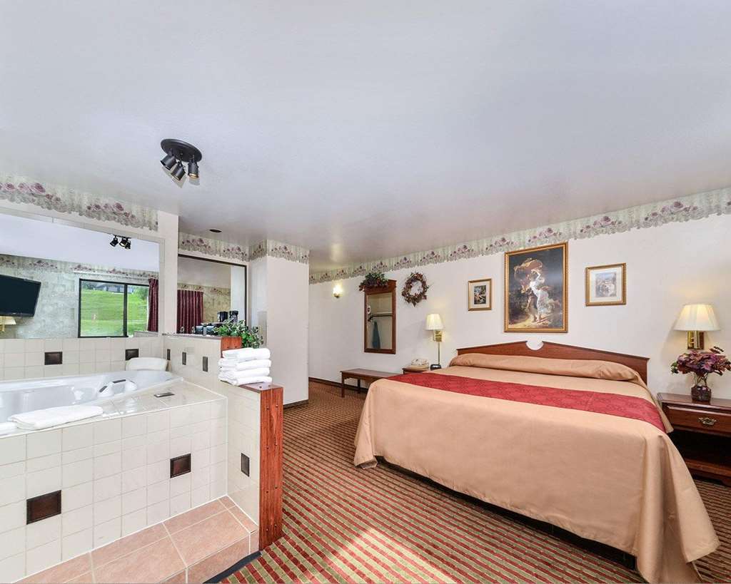 rodeway inn and suites madison east