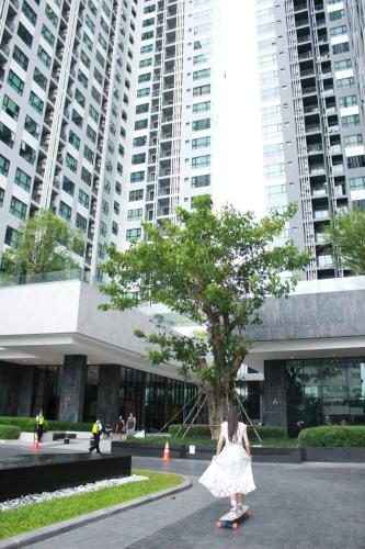 llx condo the base cityviewandsea view