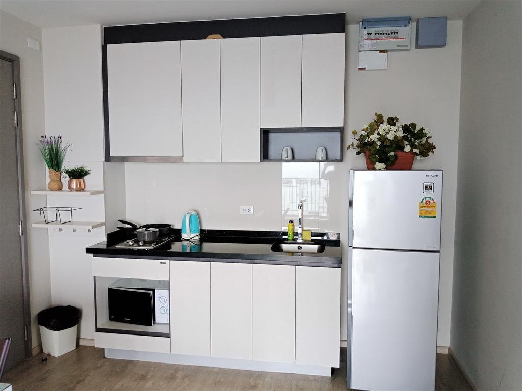 llx condo the base cityviewandsea view