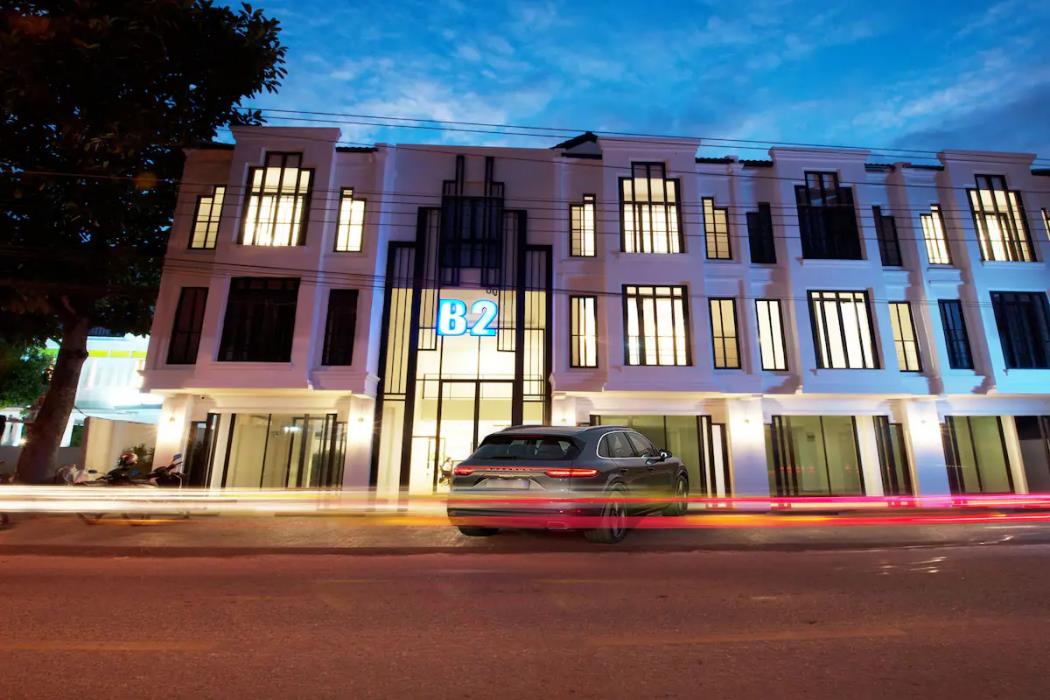 b2 riverside premier hotel