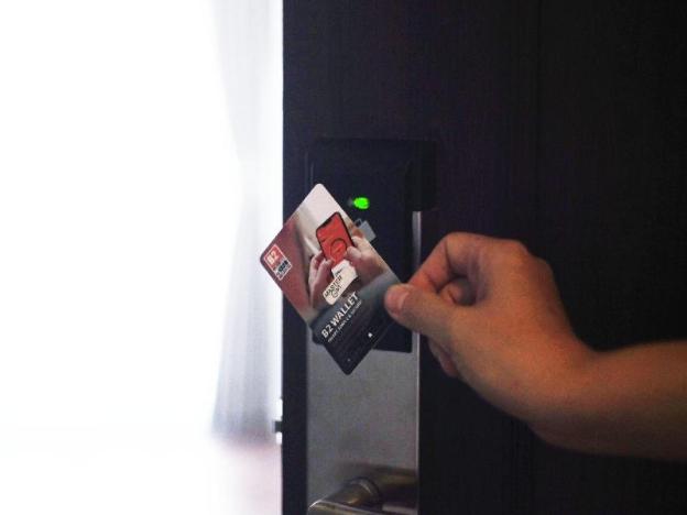 b2 riverside premier hotel