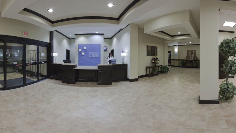 holiday inn express hotel and suites brownfield by ihg