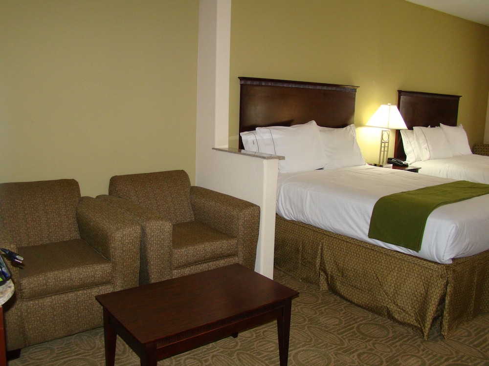 holiday inn express hotel and suites brownfield by ihg