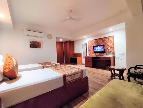 the angel hotel and suites near medanta