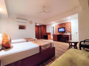 the angel hotel and suites near medanta