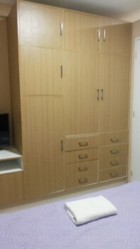 angel travellers transit house