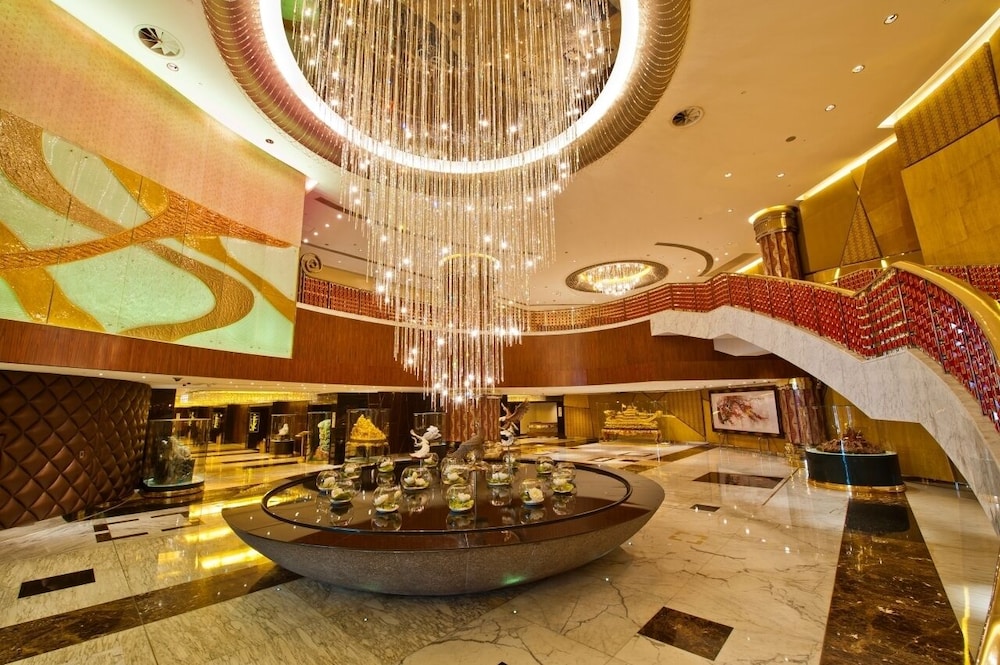 grand lisboa macau