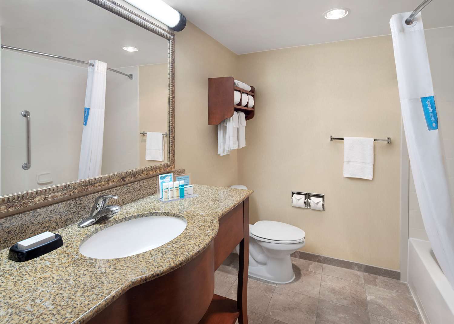 hampton inn and suites alexandria old town area south