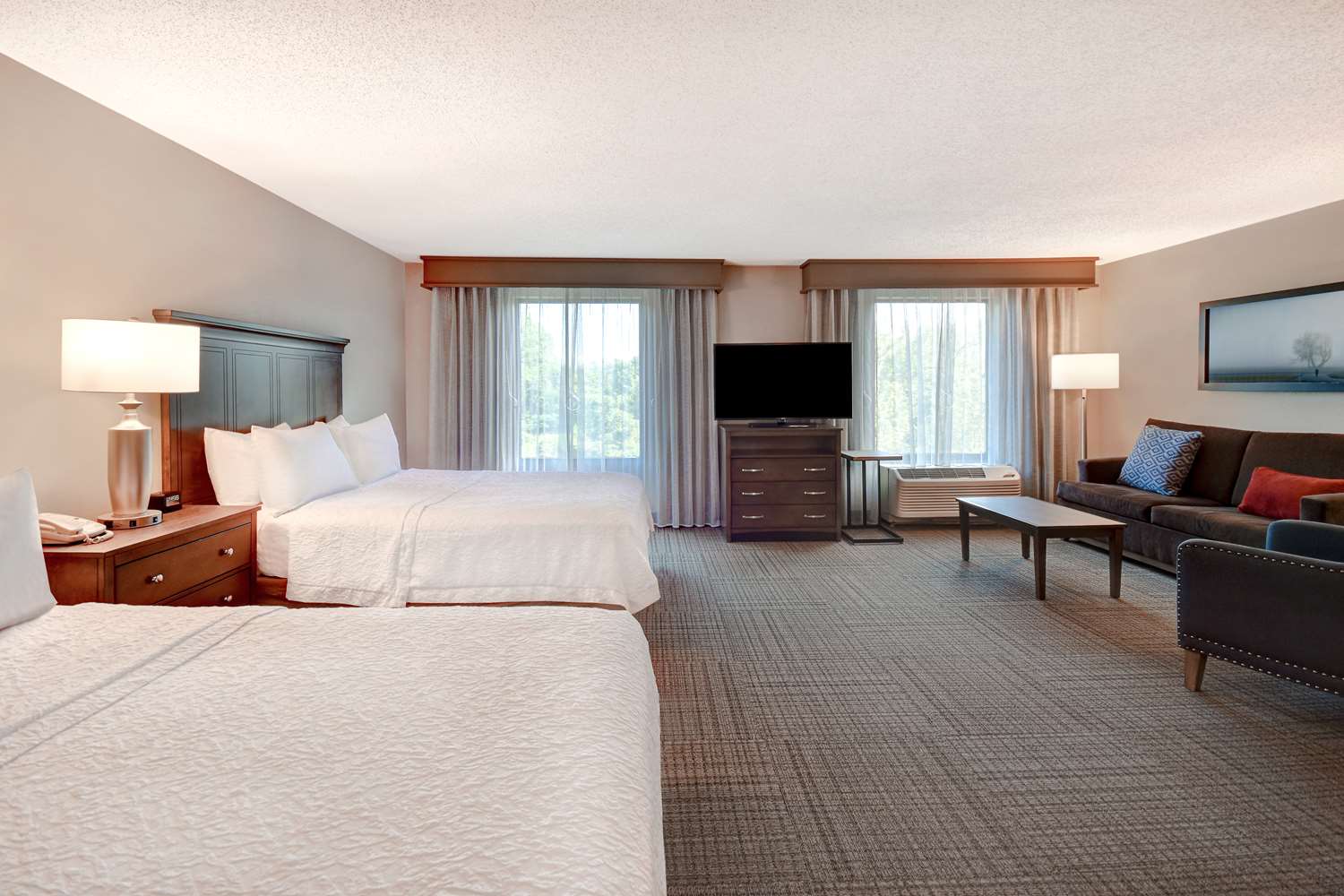 hampton inn and suites alexandria old town area south