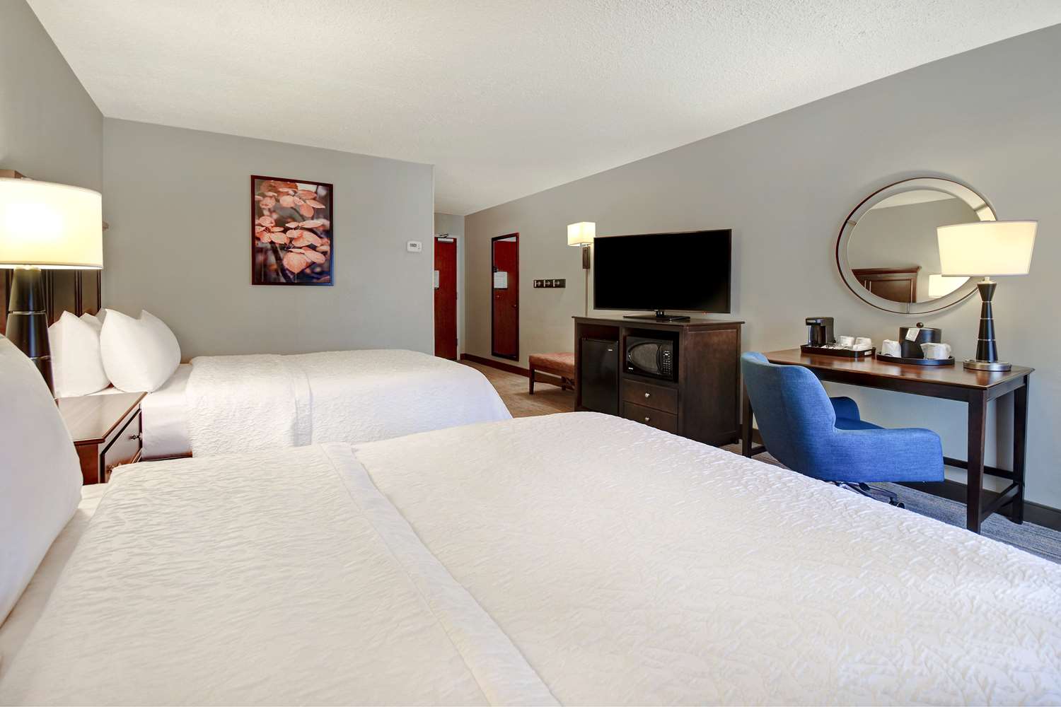 hampton inn and suites alexandria old town area south