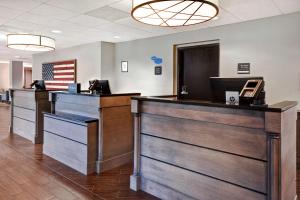 hampton inn and suites alexandria old town area south