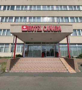 canada hotel